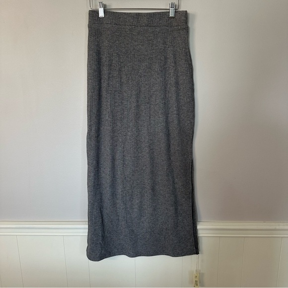 OGL Move Women’s Gray High Waisted Split-Hem Ribbed Pull-On Midi Skirt Sz M GUC - Picture 2 of 7
